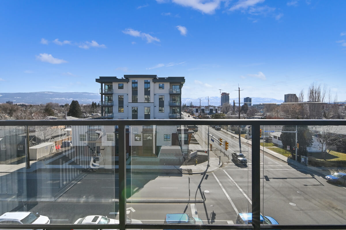 Glass and Aluminum Railings Kelowna